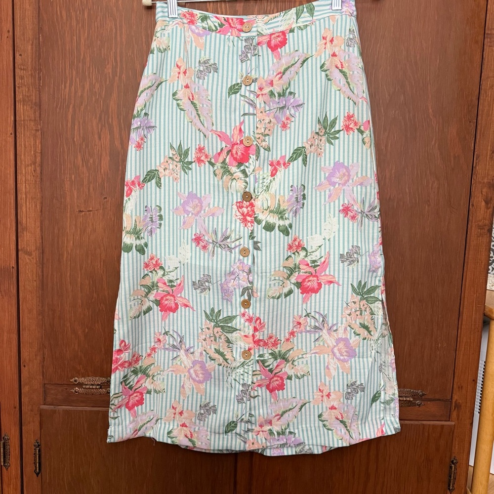 Floral Button-Down Midi Skirt